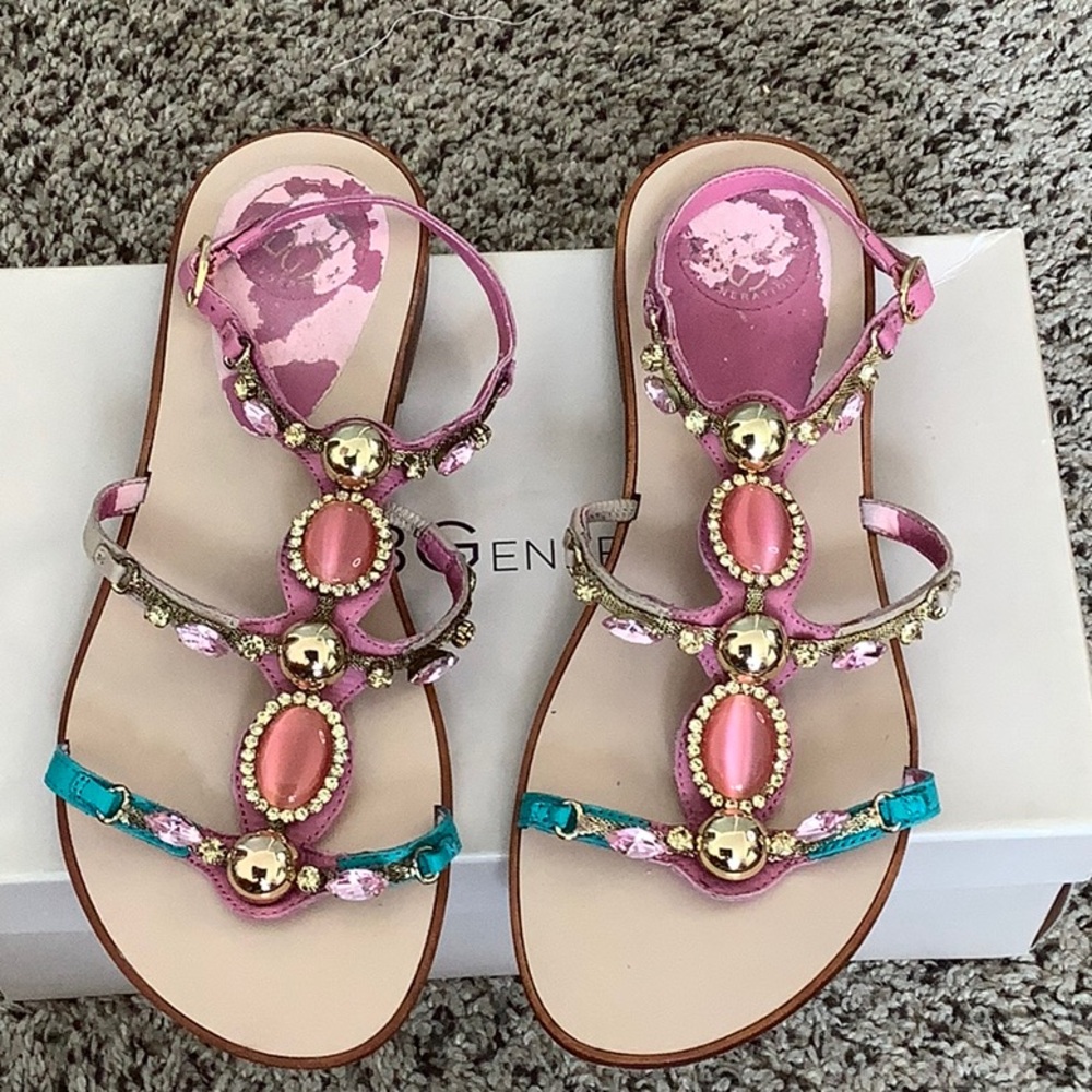 🤩 BCBGeneration Jeweled Sandals 🤩 - Picture 4 of 10